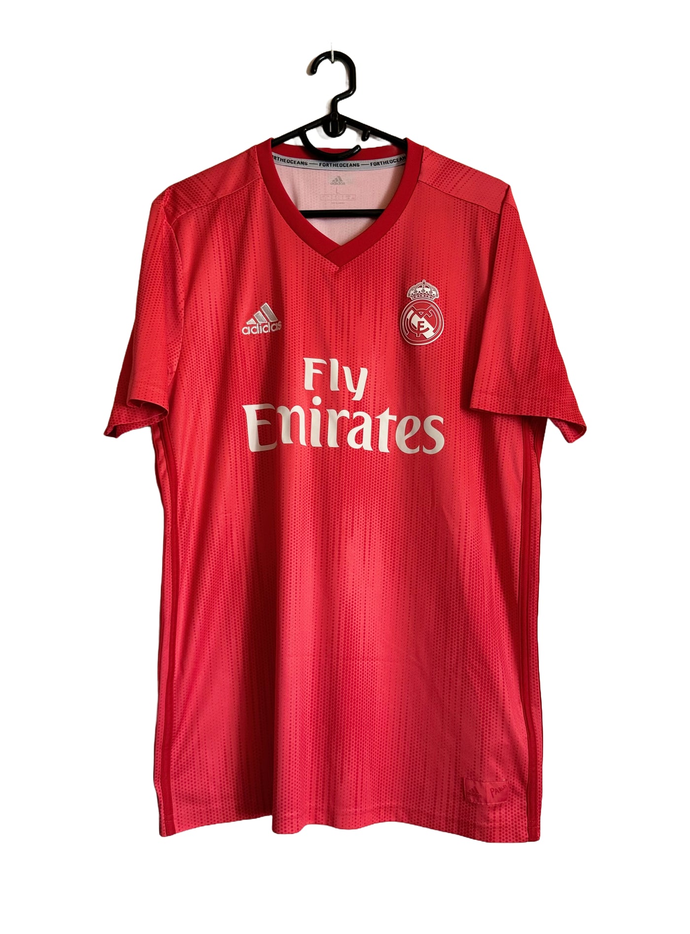 maillot-real-madrid-2018-2019-exterieur-l-dp5445