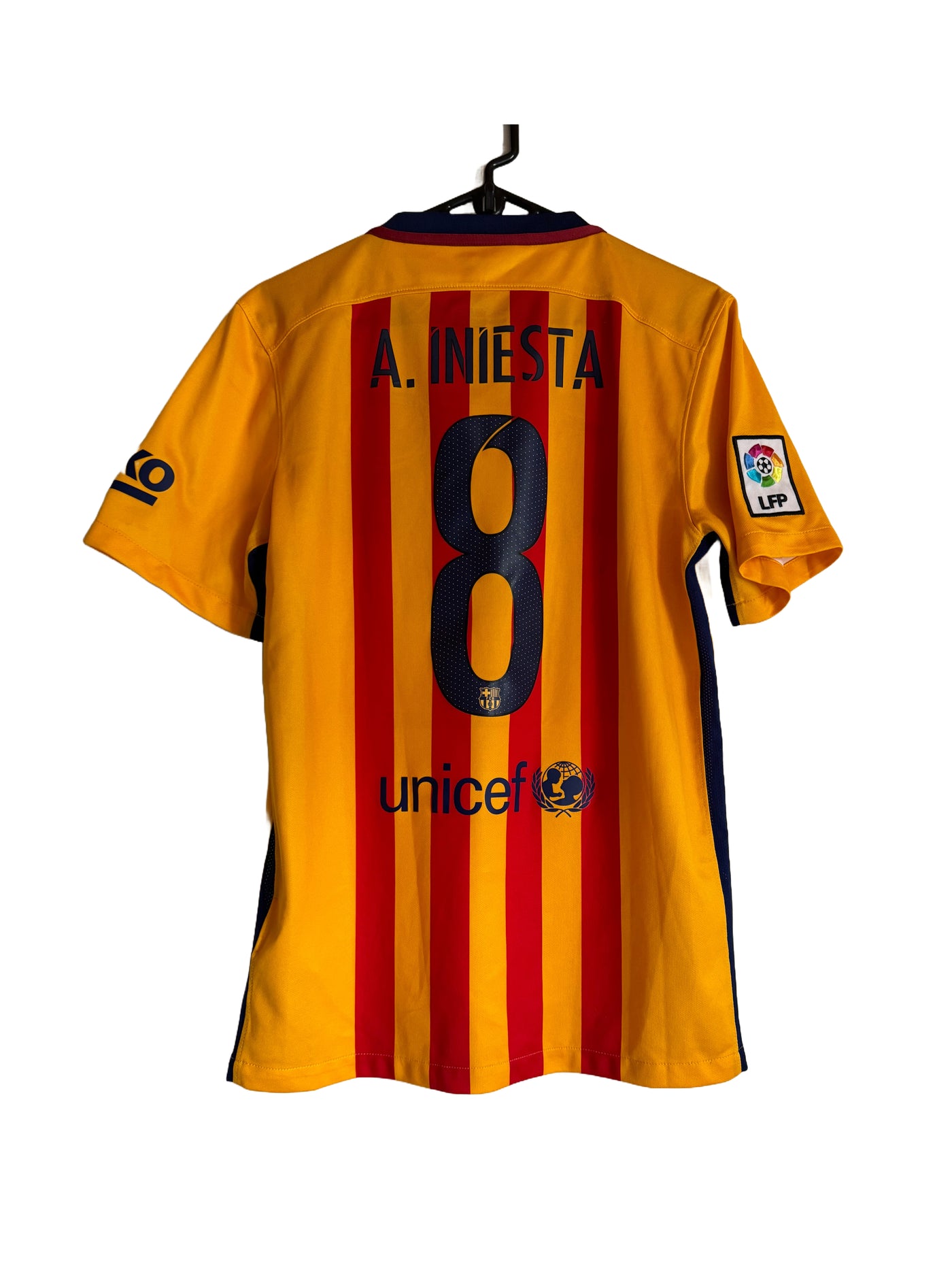 maillot-fc-barcelone-2015-2016-exterieur-iniesta-8-s-658785-740