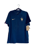 maillot-france-2022-domicile-signe-par-laura-georges-l-dn0690-410