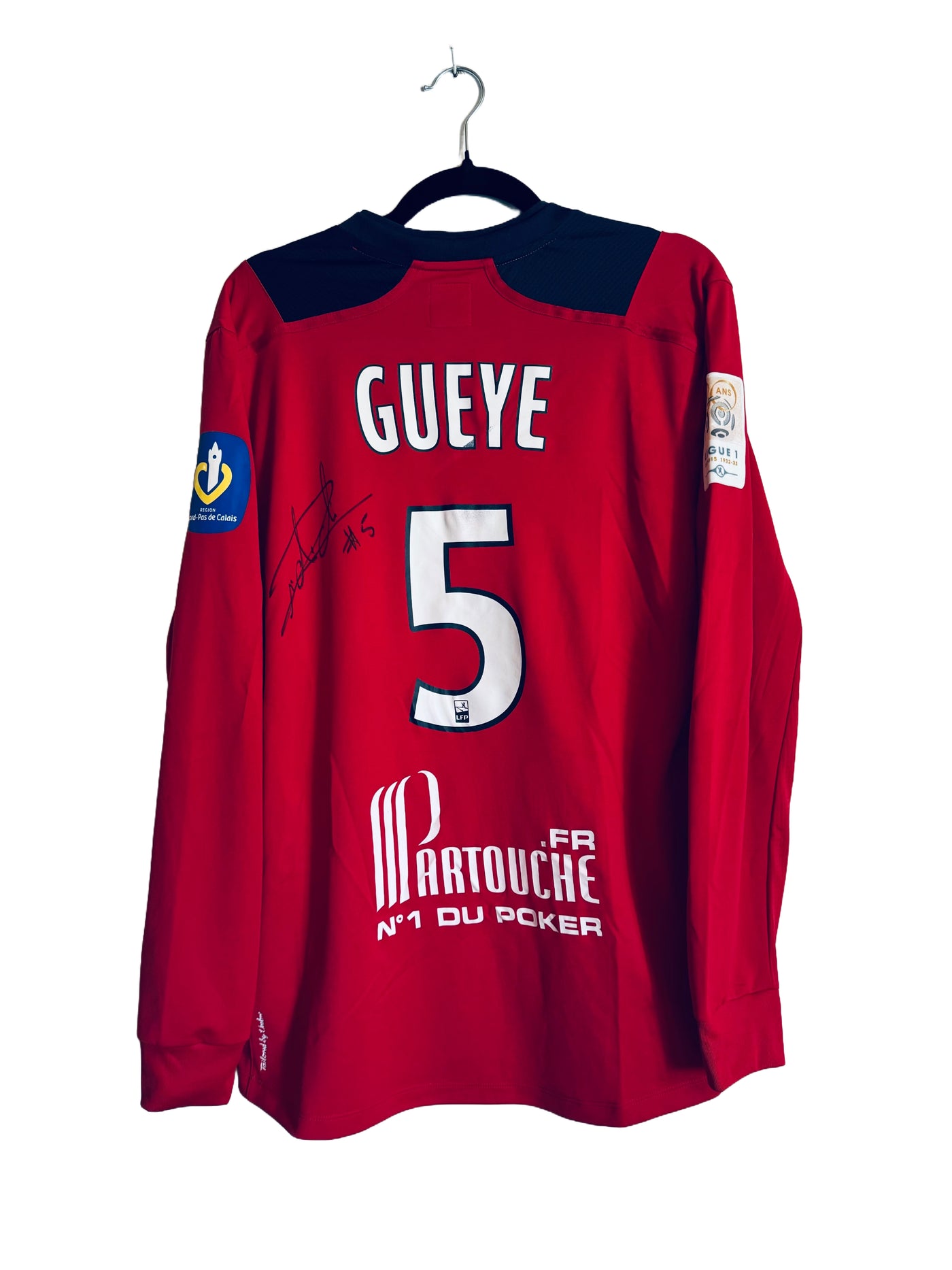 maillot-lille-losc-2012-2013-domicile-idrissa-gueye-5-porte-signe-l