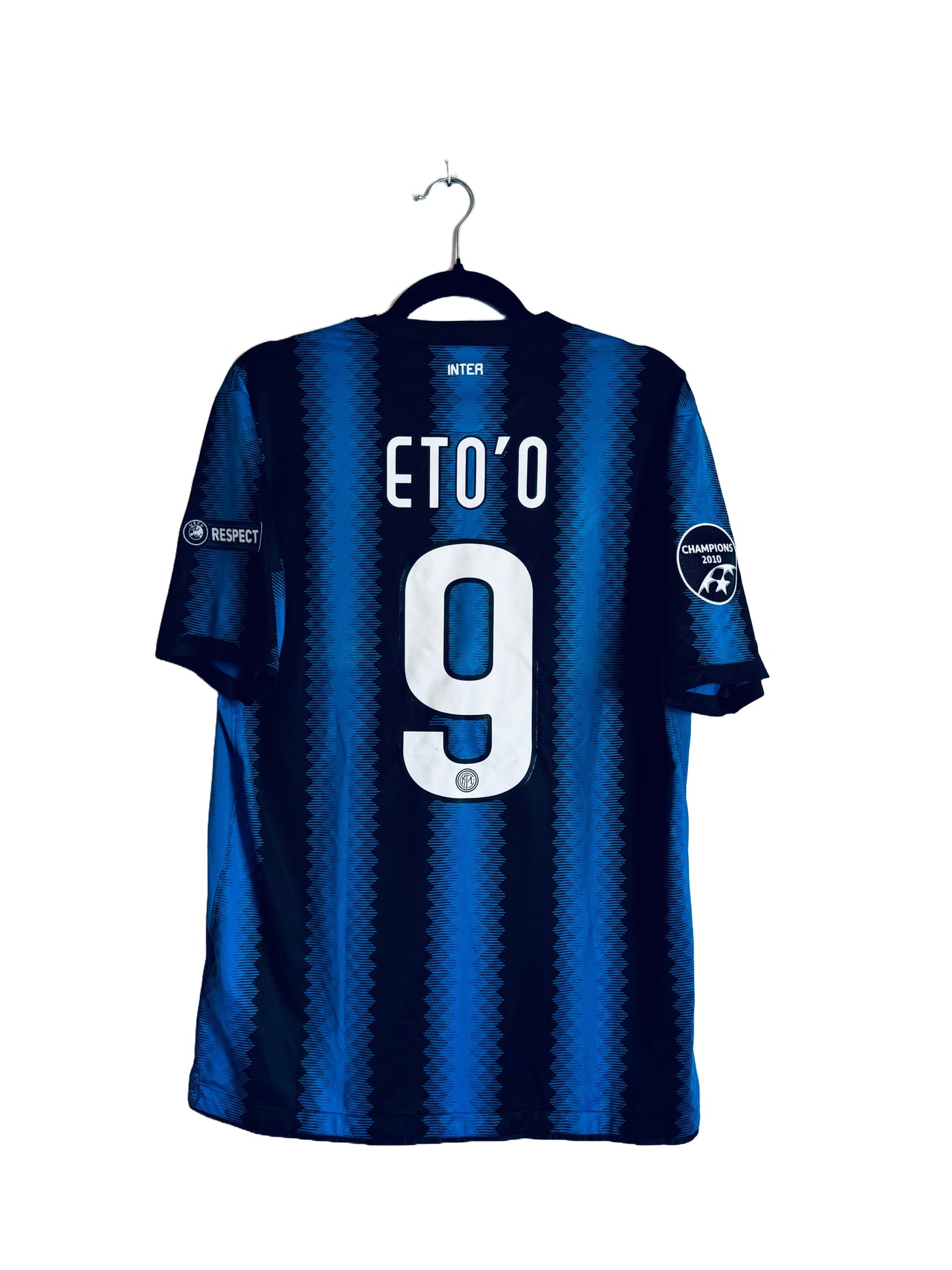 maillot-inter-milan-2010-2011-domicile-etoo-9-m-382247-010